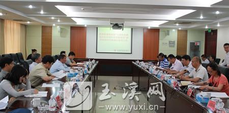 云南玉溪市政协调研组到通海县调研科技创新工作